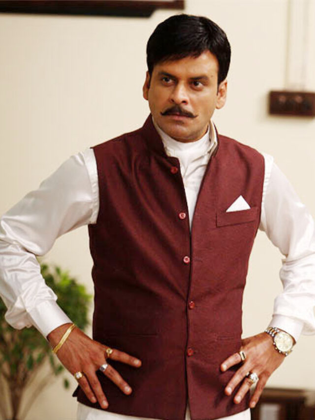 Manoj Bajpayee in Rajneeti